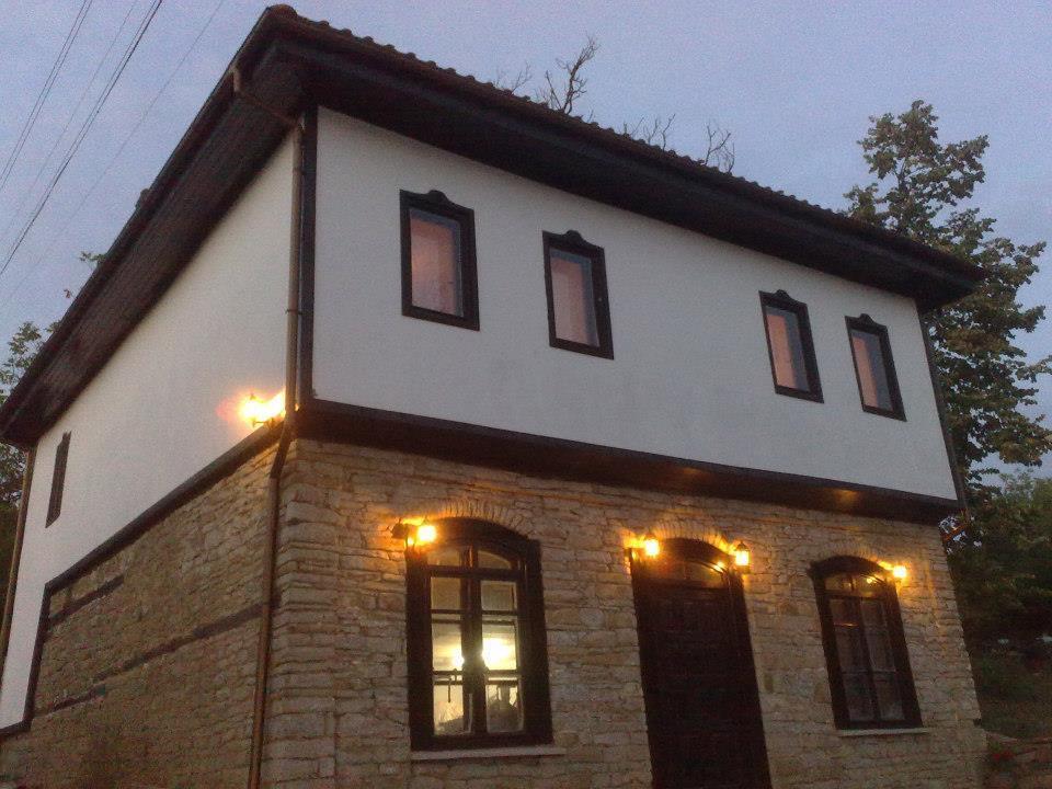 Staroto Shkolo House - Rooms For Guests Subotkovtsi Exterior photo